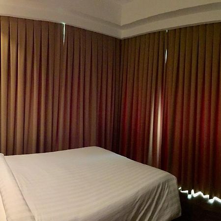 Padgett Place Prime Suites Cebu Ngoại thất bức ảnh