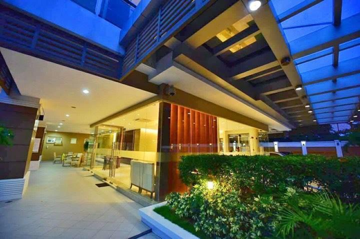 Padgett Place Prime Suites Cebu Ngoại thất bức ảnh