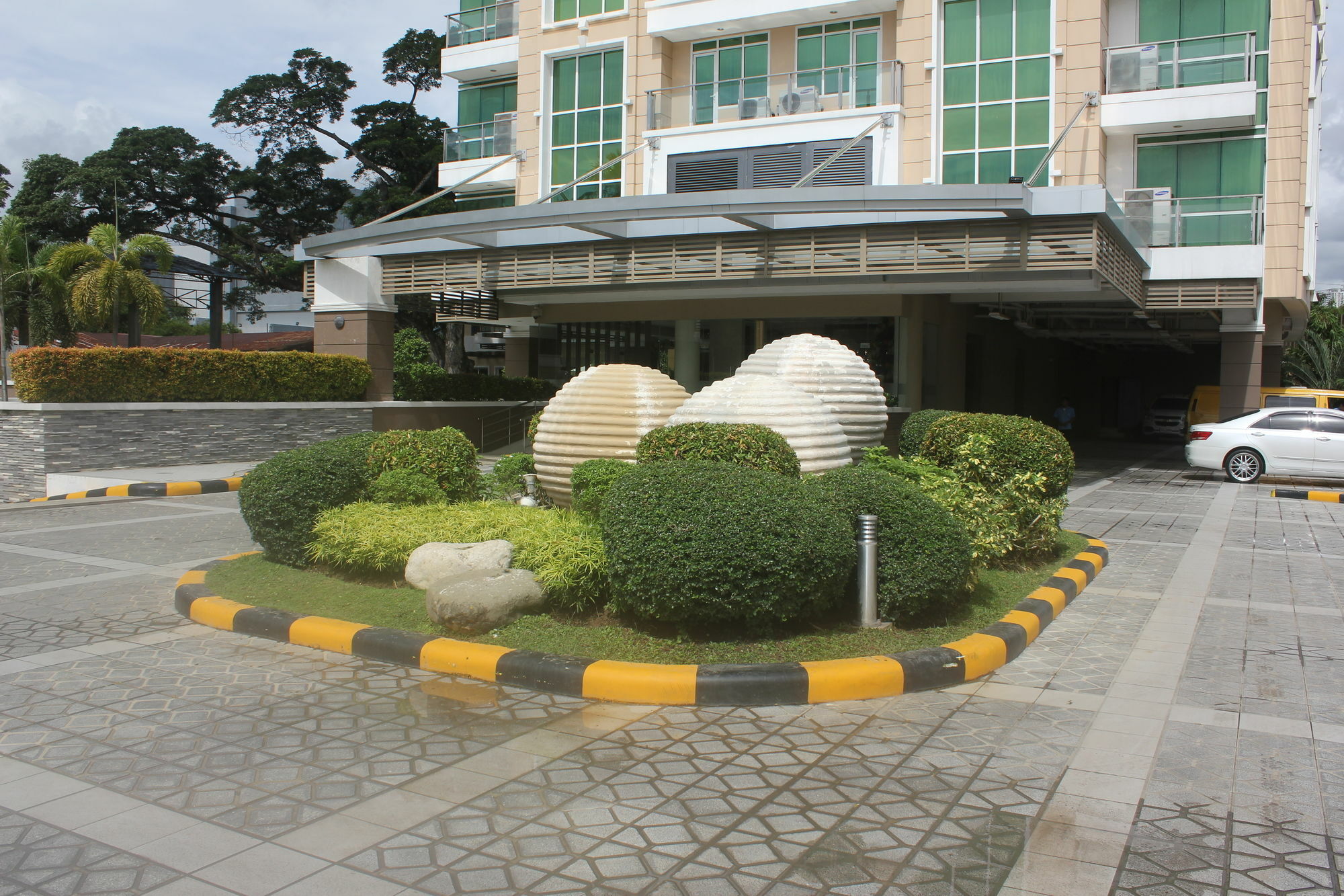 Padgett Place Prime Suites Cebu Ngoại thất bức ảnh