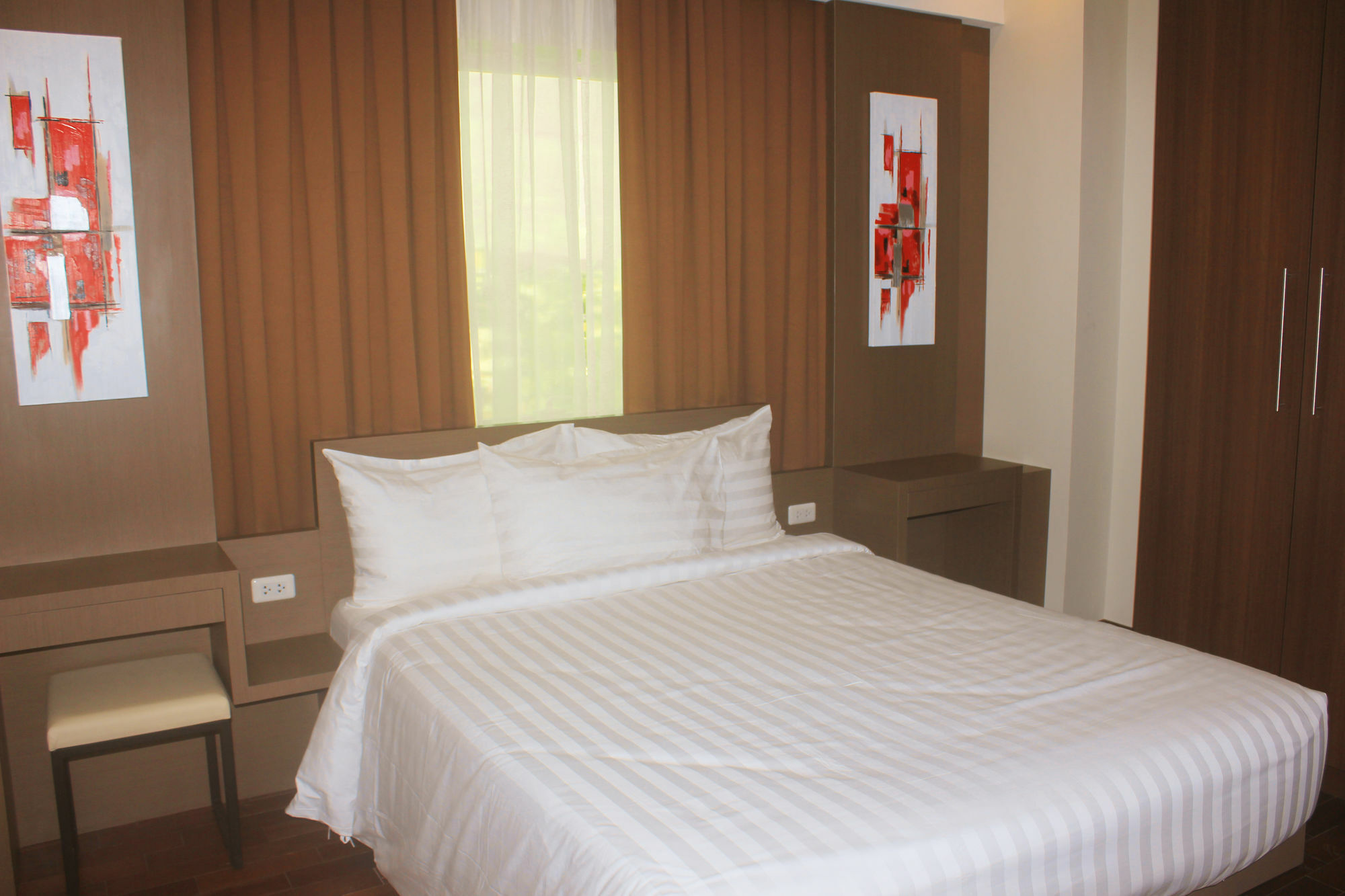 Padgett Place Prime Suites Cebu Ngoại thất bức ảnh